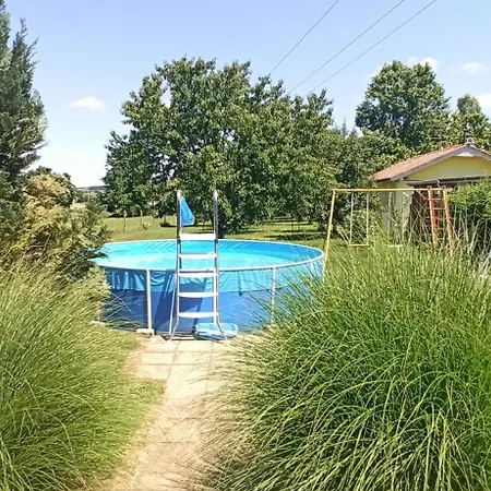 Klimatizalt, Medences, Jakuzzis Nyaralo A Balatonnal!