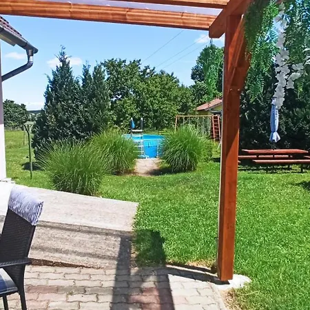 Klimatizalt, Medences, Jakuzzis Nyaralo A Balatonnal! 게스트하우스 *