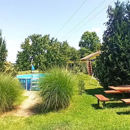 Klimatizalt, Medences, Jakuzzis Nyaralo A Balatonnal! *