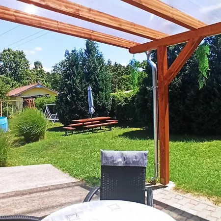 Klimatizalt, Medences, Jakuzzis Nyaralo A Balatonnal!